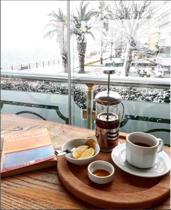 Blue Pier Hotel 코자엘리 외부 사진