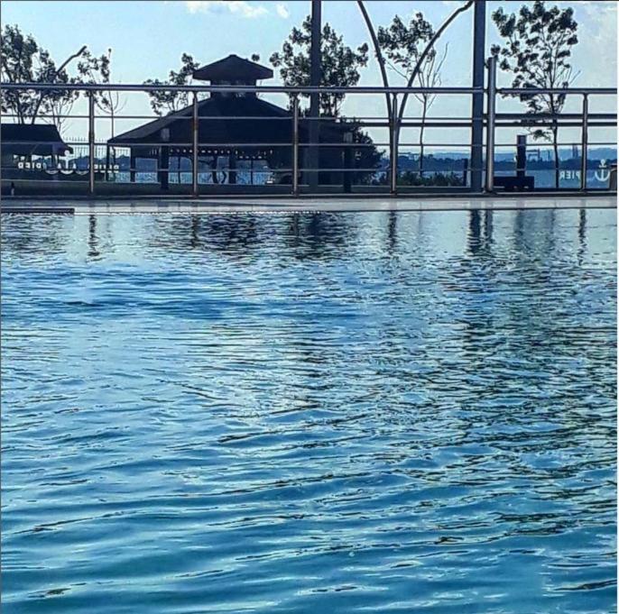 Blue Pier Hotel 코자엘리 외부 사진