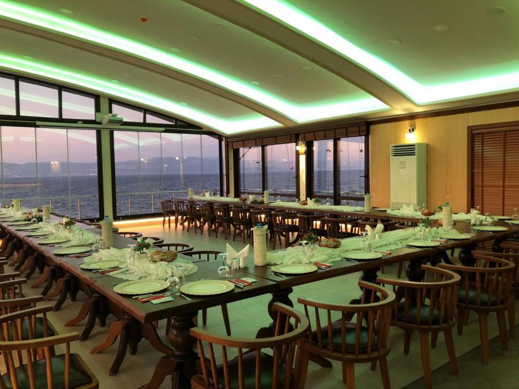 Blue Pier Hotel 코자엘리 외부 사진